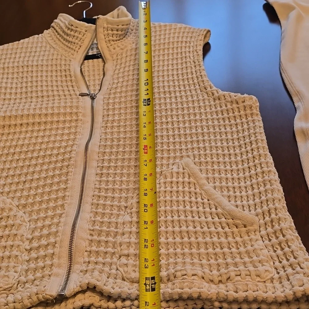 Mod-O-Doc Cotton Vest and Pant Set. - Picture 9 of 11